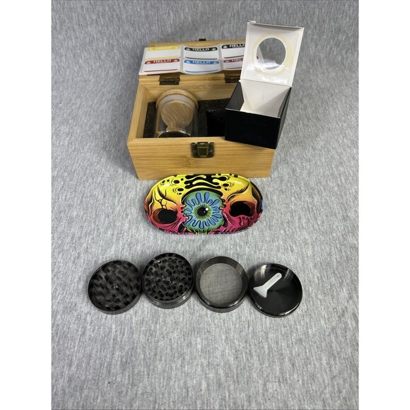 Bamboo Stash box, Skull Design - Picture 13 of 16